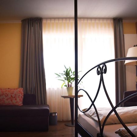 Landhotel Zur Post باد كونيغ المظهر الخارجي الصورة